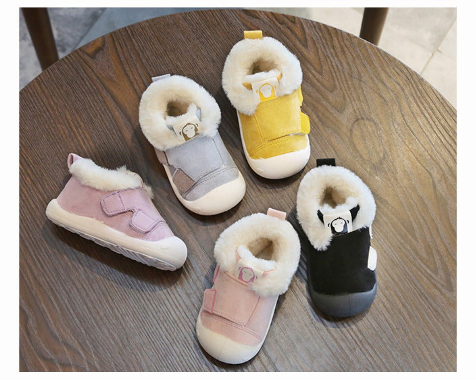 Zapatos para niños pequeños 