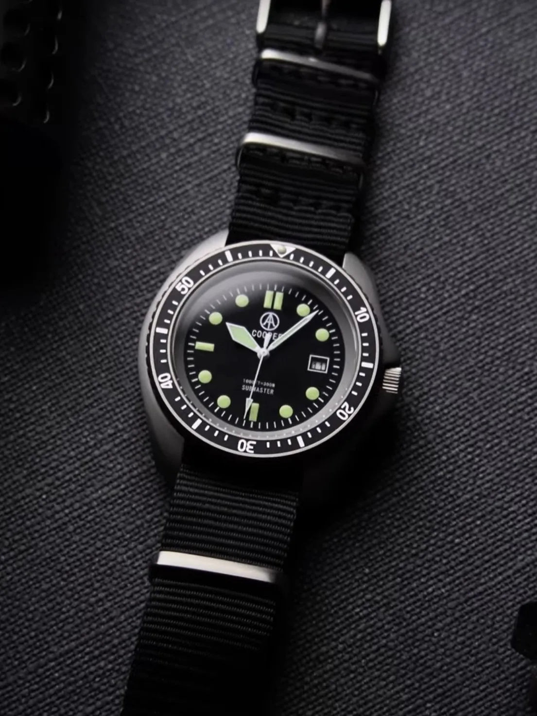 Factory Original 42mm Cooper Submaster SAS SBS Military 300M Diver Men's Classical Watch Super Luminous Nylon Strap SM8016