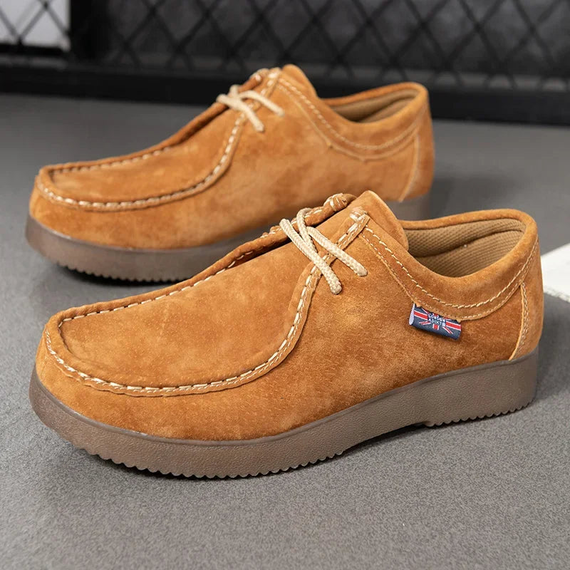 New Men's Casual Shoes Luxury Handmade Suede Leather Sneakers Male Work Lace-up Tooling Shoes for Outdoor Walking Men Footwear
